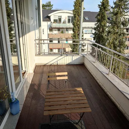 Workation Modern Taunus Nature Balcony, 5 People, Free Parking, Near Messe Apartmán