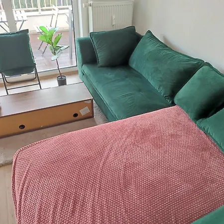 Workation Modern Taunus Nature Balcony, 5 People, Free Parking, Near Messe Schwalbach am Taunus