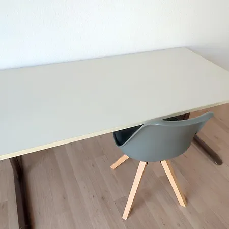 Workation Modern Taunus Nature Balcony, 5 People, Free Parking, Near Messe * Schwalbach am Taunus