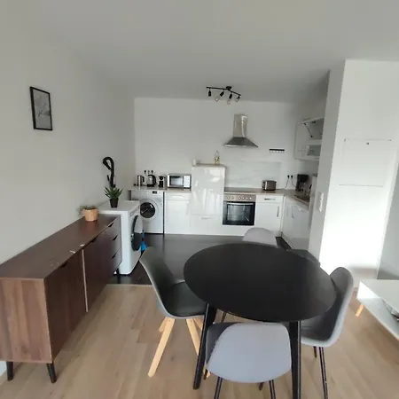 Apartmán Workation Modern Taunus Nature Balcony, 5 People, Free Parking, Near Messe *