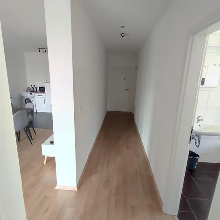 Workation Modern Taunus Nature Balcony, 5 People, Free Parking, Near Messe