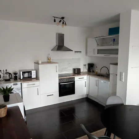 Workation Modern Taunus Nature Balcony, 5 People, Free Parking, Near Messe *