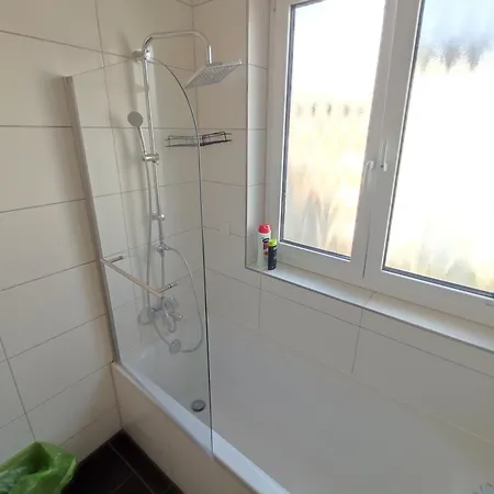Workation Modern Taunus Nature Balcony, 5 People, Free Parking, Near Messe